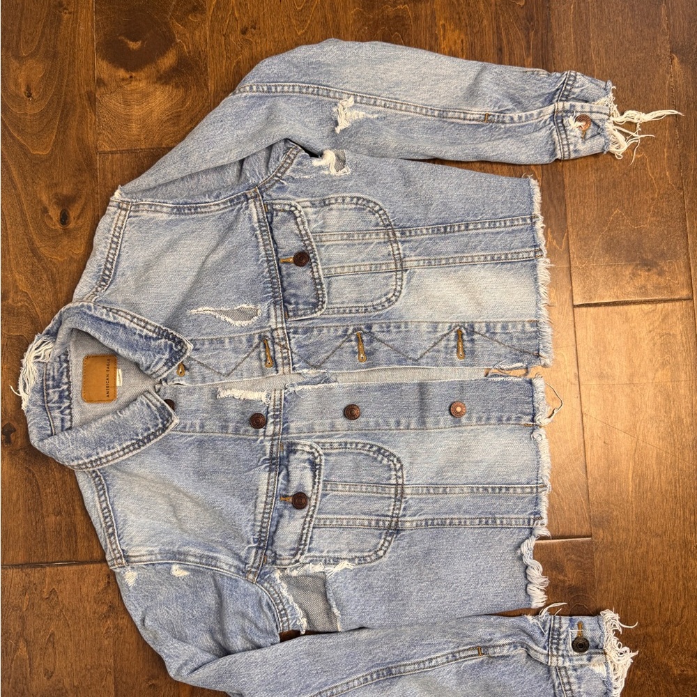 Women’s American Eagle Outfitters Light Blue Denim Jacket size small NWOT